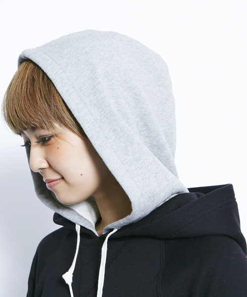 X-girl（エックスガール）の「SWEAT DOUBLE HOODIE DRESS（ワンピース・レディース・ブラック/アッシュグレー/グリーン/ネイビー/パープル/ピンク/レッド・1/2）」の12枚目の写真