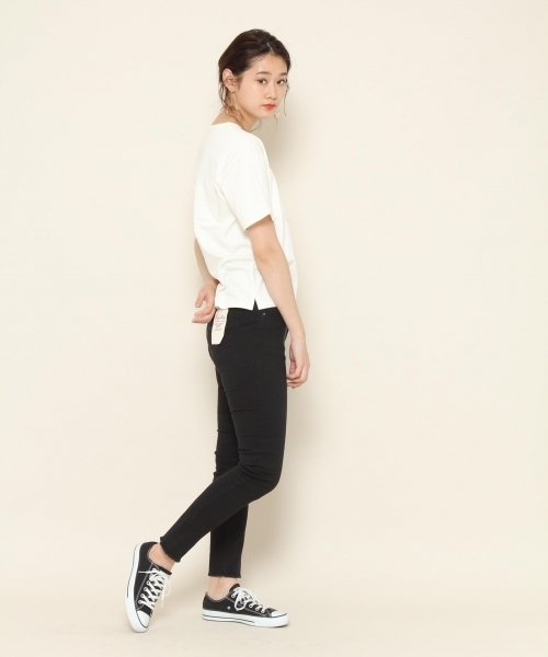 PAGEBOY（ページボーイ）の「ハイウエストスキニーデニム（デニムパンツ・レディース・ブルー/ネイビー/ブラック・LARGE/MEDIUM/SMALL）」の7枚目の写真