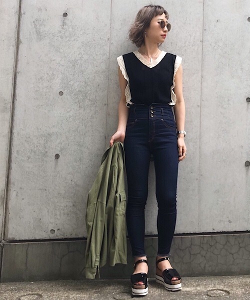 PAGEBOY（ページボーイ）の「ハイウエストスキニーデニム（デニムパンツ・レディース・ブルー/ネイビー/ブラック・LARGE/MEDIUM/SMALL）」の9枚目の写真