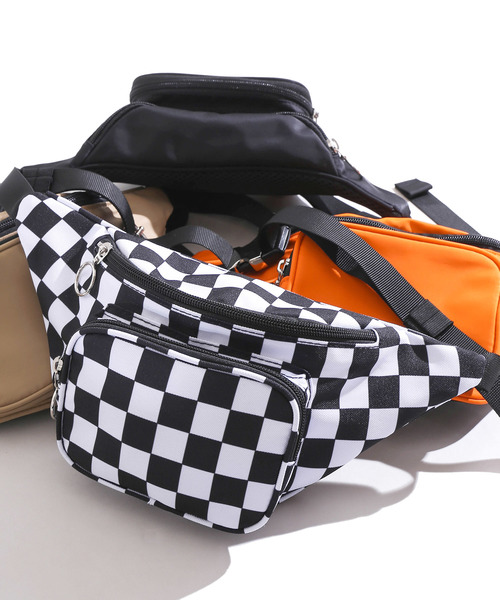 WEGO(ウィゴー)の「WEGO/リングZIPウエストバッグ(ボディバッグ/ウエストポーチ・レディース・ベージュ/ブラック/オレンジ/その他1・FREE)」の4枚目の写真