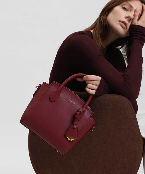 CHARLES & KEITH(チャールズ & キース)の「トップハンドルストラクチャーバッグ / TOP HANDLE STRUCTURED BAG(トートバッグ・レディース・ブラック/サックスブルー/マルーン/ブルー系その他4・M)」の18枚目の写真