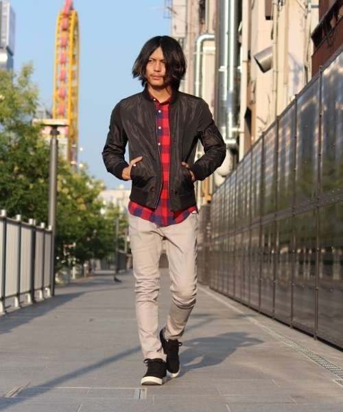 WEGO(ウィゴー)の「WEGO/MA-1(ミリタリージャケット・メンズ・ブラック/ネイビー・MEDIUM/LARGE)」の13枚目の写真
