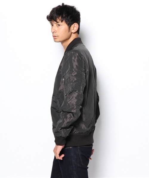 WEGO(ウィゴー)の「WEGO/MA-1(ミリタリージャケット・メンズ・ブラック/ネイビー・MEDIUM/LARGE)」の4枚目の写真