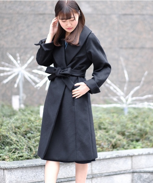 TRUDEA（トルディア）の「プレミアムカシミヤ混 ショールカラーコート（その他アウター・レディース・チャコールグレー/ブラック/ベージュ/ホワイト×ブラック・SMALL/MEDIUM/LARGE）」の2枚目の写真