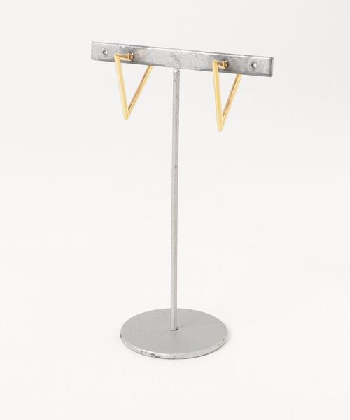 YArKA（ヤーカ）の「【YArKA/ヤーカ】stainless series triangle pierce/ステンレス トライアングルピアス（ピアス（両耳用）・レディース・ゴールド/シルバー/ブラック・FREE）」の14枚目の写真