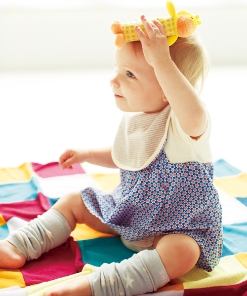 SHIPS(シップス)の「SHIPS KIDS:フラワー スカート ロンパース(ロンパース・キッズ・ライトグリーン/ネイビー・70/80)」の2枚目の写真