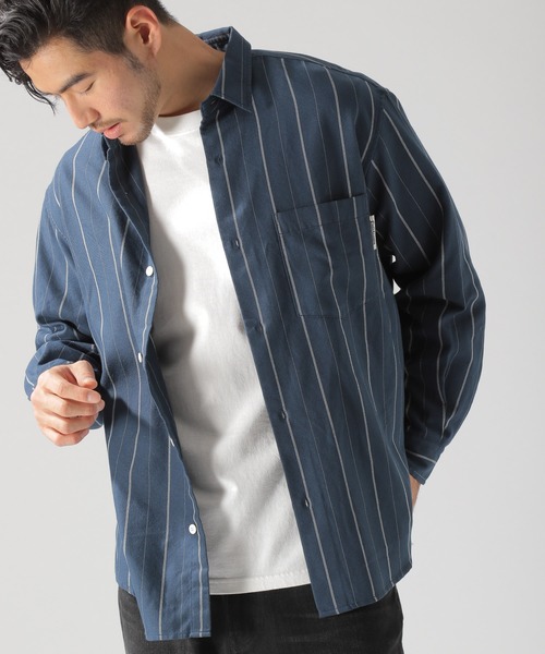 BAYFLOW（ベイフロー）の「TRワイドストライプシャツ（シャツ/ブラウス・メンズ・ベージュ/ネイビー/オフホワイト・SMALL/MEDIUM/LARGE）」の9枚目の写真