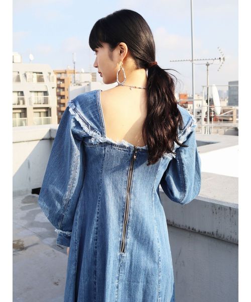 EMODA（エモダ）の「スウィッチングラインマキシワンピース