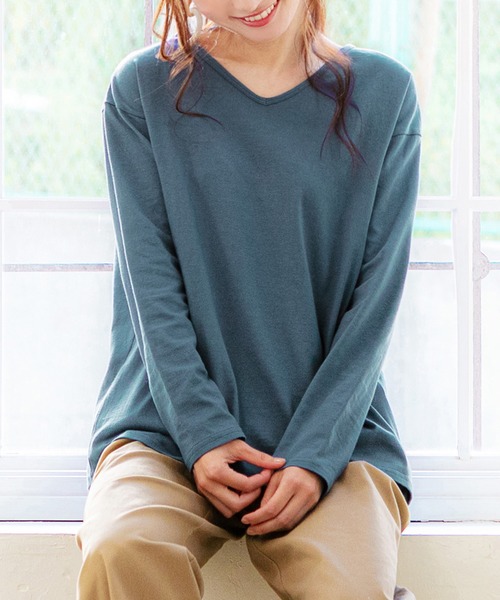 BELLUNA(ベルーナ)の「綿100%Vネックプルオーバー(Tシャツ/カットソー・レディース・モカ/ブルー系その他/ベージュ系その他/オートミール/マスタード/ネイビー/ブラック・MEDIUM/LARGE/X-LARGE)」の7枚目の写真