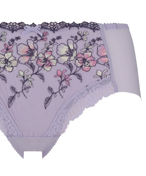 Triumph（トリンプ）の「天使のブラ 魔法のハリ感509 ボーイズレングス TR509 PT（ショーツ・レディース・ブラック/パープル/ピンク/イエロー・M/L）」の6枚目の写真