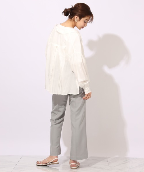 one after another NICE CLAUP(ワンアフターアナザーナイスクラップ)の「バックプリーツシャツ(シャツ/ブラウス・レディース・ライトグレー/オフホワイト/サックスブルー/アイボリー・FREE)」の7枚目の写真