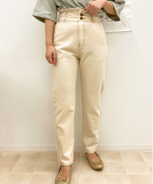 apres jour（アプレジュール）の「デニムテーパードパンツ【ZOZOTOWN限定アイテム】（デニムパンツ・レディース・ブラック/オフホワイト/ダークブルー・SMALL/MEDIUM/LARGE/X-LARGE）」の8枚目の写真