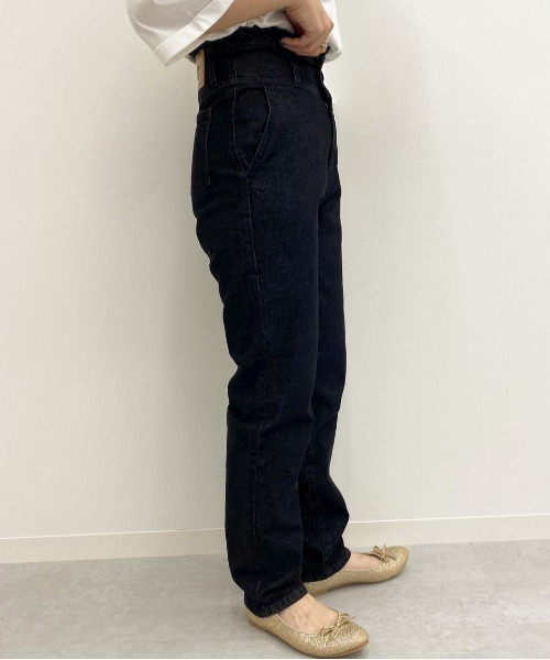 apres jour（アプレジュール）の「デニムテーパードパンツ【ZOZOTOWN限定アイテム】（デニムパンツ・レディース・ブラック/オフホワイト/ダークブルー・SMALL/MEDIUM/LARGE/X-LARGE）」の20枚目の写真