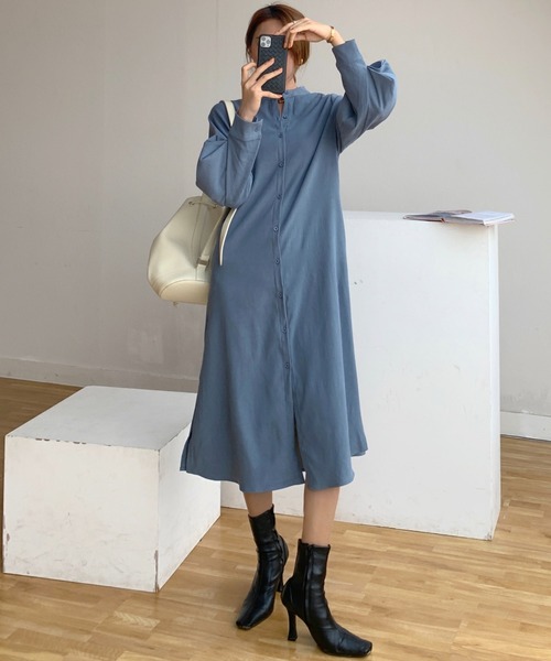 Girly Doll(ガーリードール)の「バルーンスリーブロング丈シャツワンピース(Tシャツ/カットソー・レディース・ブラック/チャコールグレー/カーキ/ベージュ/ブルー・M/L)」の13枚目の写真