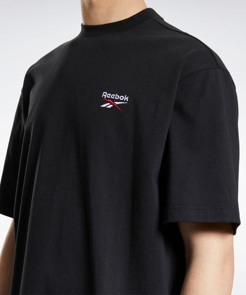 Reebok(リーボック)の「クラシックス Tシャツ / Classics Tee(Tシャツ/カットソー・メンズ・ブラック/ベージュ・LARGE/MEDIUM/SMALL/X-SMALL/X-LARGE/XX-LARGE/XXX-LARGE)」の6枚目の写真