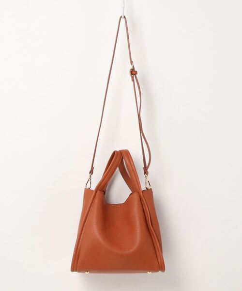 cache cache(カシュ カシュ)の「カシュカシュ cachecache / ミニショルダー付きソフトレザー調ミニトートバッグ(トートバッグ・レディース・ブラック/ベージュ系その他/サックスブルー/アイボリー/キャメル/グリーン/ワイン/ブラウン/グレー系その他/ホワイト系その他/ブラック系その他/ゴールド/シルバー/ダークグレー/チョコ・FREE)」の20枚目の写真