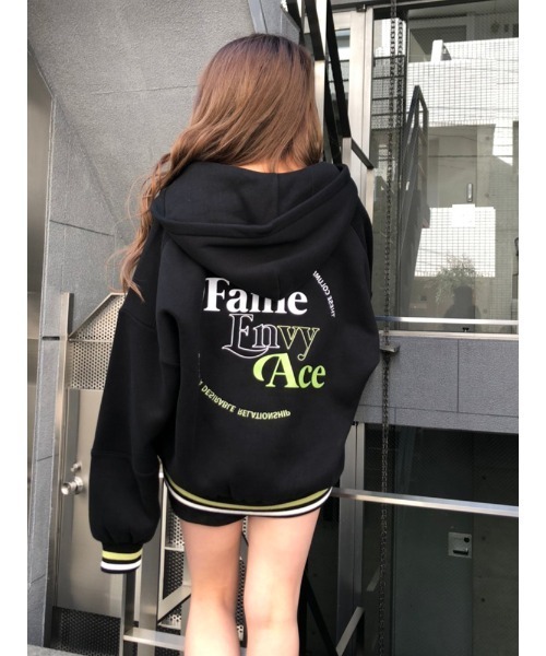 ENVYM(アンビー)の「サークルロゴルーズPK(パーカー・レディース・ホワイト/ブラック/グレー/グリーン・FREE)」の2枚目の写真