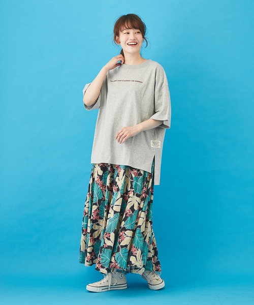 CUBE SUGAR（キューブシュガー）の「天竺 汗ジミ防止加工 ロゴプリント ビッグＴシャツ（Tシャツ/カットソー・レディース・トップグレー/イエロー/サックスブルー/ピンク/マルチ・M）」の6枚目の写真