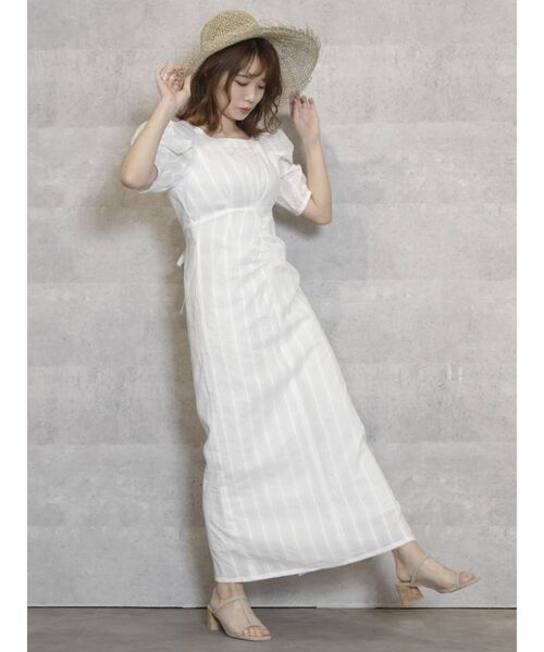 dazzlin(ダズリン)の「コットンタックボリュームショルダーワンピース(ワンピース・レディース・オフホワイト/ブルー/モカ・SMALL/MEDIUM)」の13枚目の写真