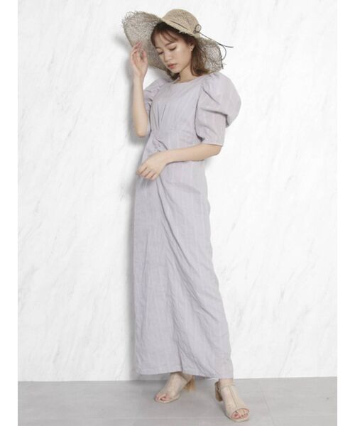 dazzlin(ダズリン)の「コットンタックボリュームショルダーワンピース(ワンピース・レディース・オフホワイト/ブルー/モカ・SMALL/MEDIUM)」の16枚目の写真