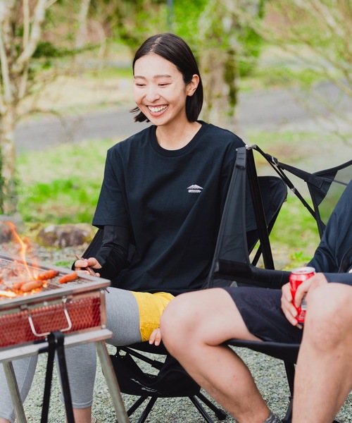 OUTDOOR PRODUCTS（アウトドアプロダクツ）の「【OUTDOOR PRODUCTS】同色ワンポイントブランドロゴ入りＴシャツ　防蚊加工（Tシャツ/カットソー・レディース・ブルー/ブラック/カーキ/ホワイト/パープル・FREE）」の10枚目の写真
