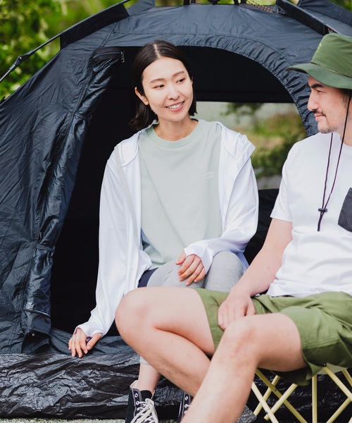 OUTDOOR PRODUCTS（アウトドアプロダクツ）の「【OUTDOOR PRODUCTS】同色ワンポイントブランドロゴ入りＴシャツ　防蚊加工（Tシャツ/カットソー・レディース・ブルー/ブラック/カーキ/ホワイト/パープル・FREE）」の7枚目の写真