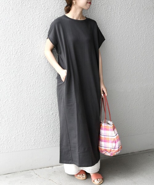 SHIPS any(シップス エニィ)の「SHIPS any: ミニ裏毛 コクーン ワンピース2〈UVカット〉(ワンピース・レディース・チャコールグレー/レンガ・ONE SIZE)」の17枚目の写真