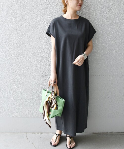 SHIPS any(シップス エニィ)の「SHIPS any: ミニ裏毛 コクーン ワンピース2〈UVカット〉(ワンピース・レディース・チャコールグレー/レンガ・ONE SIZE)」の20枚目の写真