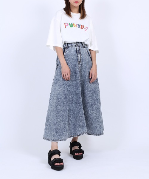 PUNYUS（プニュズ）の「PUNYUSロゴＴシャツ（Tシャツ/カットソー・レディース・ブラック/イエロー/ライム/サックスブルー/ホワイト・2/3/4/1）」の2枚目の写真