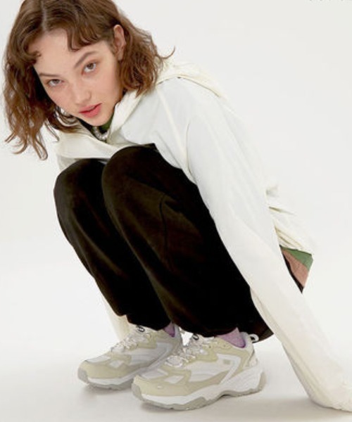 23.65（イーシプサムチョンユクオ）の「【23.65/イーシプサムチョンユクオ】FINE-1 スニーカー（スニーカー・レディース・ホワイト/ライトグレー/ブラック・23cm/24cm/25cm）」の4枚目の写真