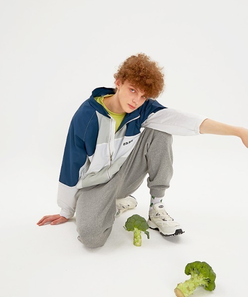 23.65（イーシプサムチョンユクオ）の「【23.65/イーシプサムチョンユクオ】FINE-1 スニーカー（スニーカー・レディース・ホワイト/ライトグレー/ブラック・23cm/24cm/25cm）」の5枚目の写真