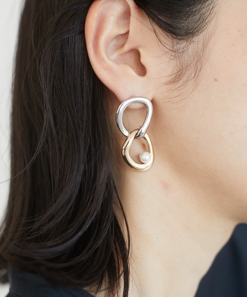 CRAFT STANDARD BOUTIQUE（クラフトスタンダードブティック）の「パールトップアシメリングピアス　＊（ピアス（両耳用）・レディース・その他・FREE）」の2枚目の写真