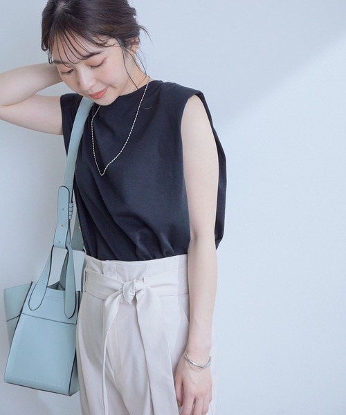 VIS(ビス)の「【星玲奈さんコラボ】ショルダーパットフレンチTシャツ(Tシャツ/カットソー・レディース・ブラック/オフホワイト/オレンジ/ライトグリーン/ベージュ系その他2・FREE/FT)」の2枚目の写真