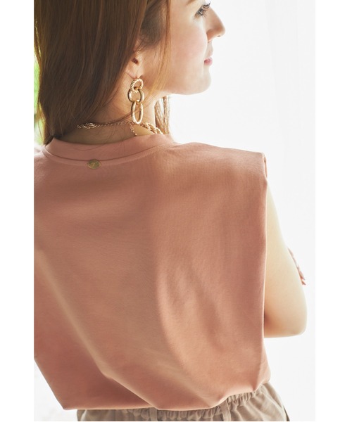 VIS(ビス)の「【星玲奈さんコラボ】ショルダーパットフレンチTシャツ(Tシャツ/カットソー・レディース・ブラック/オフホワイト/オレンジ/ライトグリーン/ベージュ系その他2・FREE/FT)」の6枚目の写真