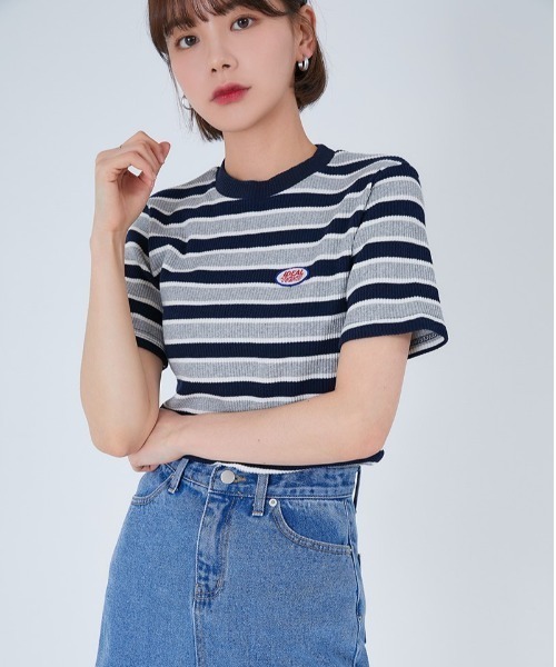 ACOVER(オコボ)の「『ACOVER/オコボ』STRIPE WAPPEN GOLGI T-SHIRTS/ボーダー ワッペン 半袖Tシャツ(Tシャツ/カットソー・レディース・グレー/レッド・FREE)」の10枚目の写真
