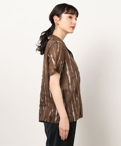 RAG MACHINE（ラグマシーン）の「【RAG MACHINE】柄シアーシャツ（シャツ/ブラウス・レディース・ブラウン/ベージュ/ホワイト×ネイビー・M/L）」の5枚目の写真