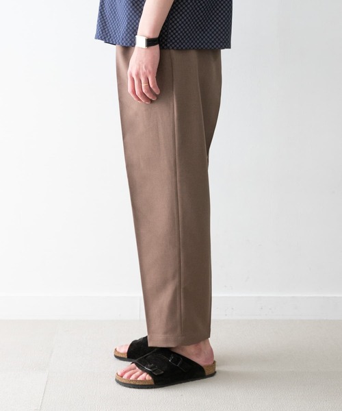 URBAN RESEARCH ROSSO MEN(アーバンリサーチロッソメン)の「『ワイド』テーパードイージーパンツ(その他パンツ・メンズ・ブラック/グレー/ライトブラウン・SMALL/MEDIUM/LARGE/X-LARGE)」の5枚目の写真