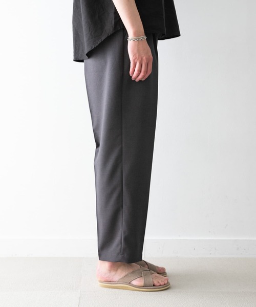 URBAN RESEARCH ROSSO MEN(アーバンリサーチロッソメン)の「『ワイド』テーパードイージーパンツ(その他パンツ・メンズ・ブラック/グレー/ライトブラウン・SMALL/MEDIUM/LARGE/X-LARGE)」の9枚目の写真