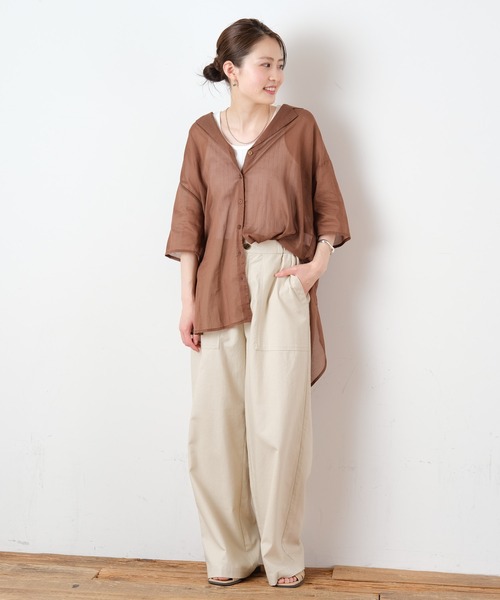 CIAOPANIC TYPY(チャオパニックティピー)の「綿シアー開襟スリットカラーシャツ(シャツ/ブラウス・レディース・サンドベージュ/グリーン系その他/ブラウン/チャコールグレー・ONE SIZE)」の19枚目の写真