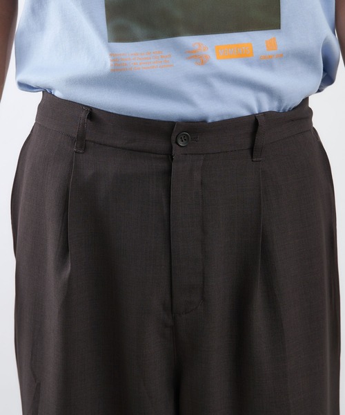 COLONY 2139（コロニートゥーワンスリーナイン）の「KINAGASHIワイドパンツ(セットアップ可)（スラックス・メンズ・ネイビー/モカ/スミクロ・MEDIUM/LARGE）」の7枚目の写真