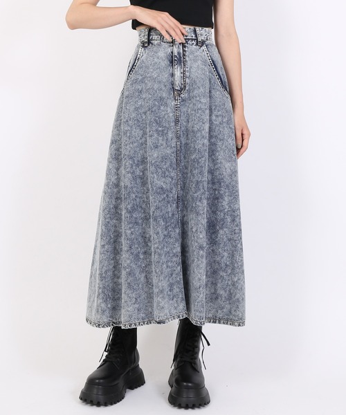 PUNYUS（プニュズ）の「デニムロングスカート（デニムスカート・レディース・ライトブルー/インディゴブルー/ブラック系その他/ブルー系その他・1/2/4/3）」の4枚目の写真