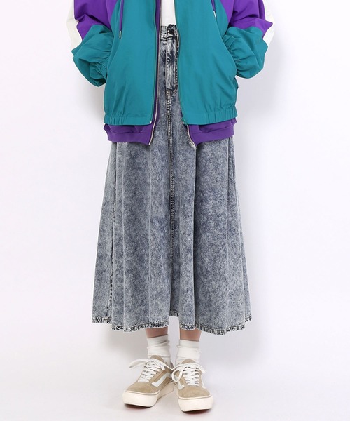 PUNYUS（プニュズ）の「デニムロングスカート（デニムスカート・レディース・ライトブルー/インディゴブルー/ブラック系その他/ブルー系その他・1/2/4/3）」の19枚目の写真