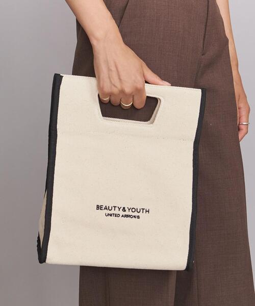 BEAUTY&YOUTH UNITED ARROWS（ビューティーアンドユースユナイテッドアローズ）の「BY キャンバススクエアロゴトート バッグ（トートバッグ・レディース・モカ/ブラック/ナチュラル/ケリー/パープル・FREE）」の4枚目の写真