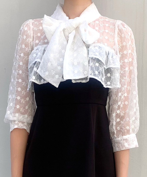 TITTY&CO.(ティティーアンドコー)の「フラワーレースミニワンピース(ワンピース・レディース・ブラック/パープル/ライトグリーン・SMALL/MEDIUM)」の7枚目の写真