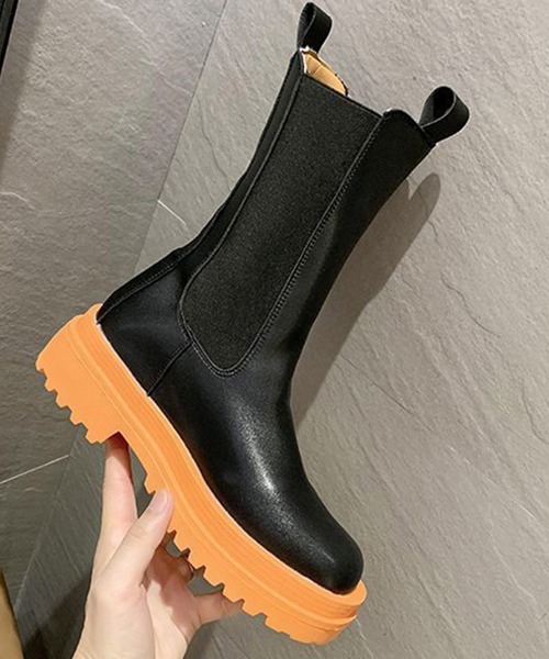 AMOUR BOX(アムールボックス)の「サイドゴアプラットフォームブーツ(ブーツ・レディース・テラコッタ/ブラック/ホワイト・37/40/38/39/36)」の7枚目の写真