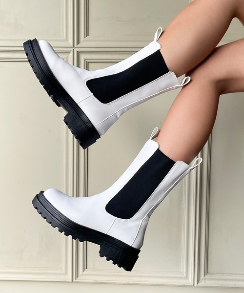 AMOUR BOX(アムールボックス)の「サイドゴアプラットフォームブーツ(ブーツ・レディース・テラコッタ/ブラック/ホワイト・37/40/38/39/36)」の15枚目の写真