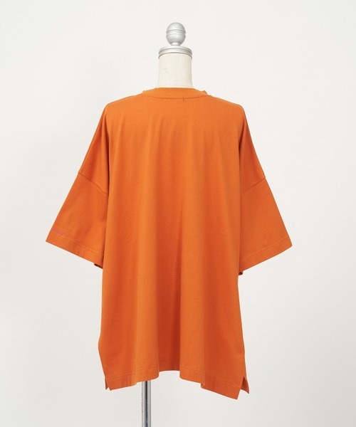 AS KNOW AS PINKY（アズノゥアズピンキー）の「袖にロゴ!カラバリＴシャツ（Tシャツ/カットソー・レディース・オレンジ/グレイッシュベージュ/ブラック/グリーン/フューシャピンク・FREE）」の12枚目の写真