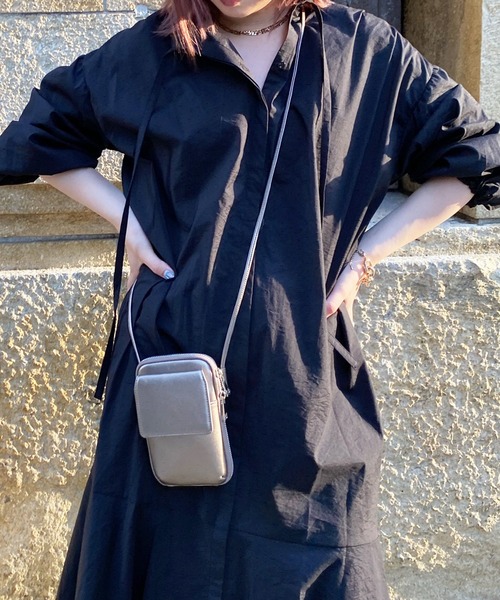 DouDou（ドゥドゥ）の「バックボリュームタック切替ワンピース（ワンピース・レディース・ブルー/ブラック/ベージュ・FREE）」の11枚目の写真