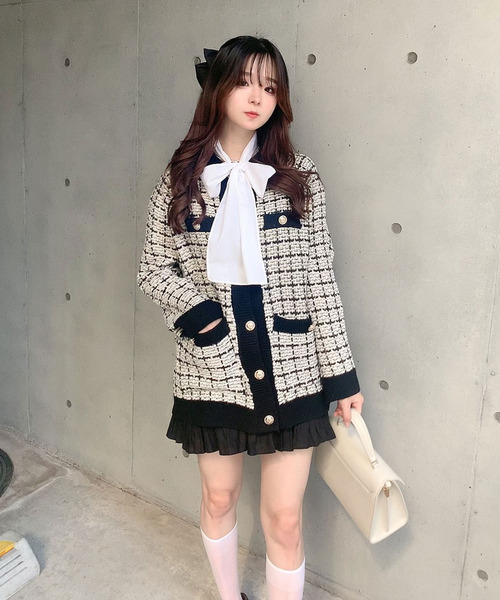 titty＆Co. PETIT by poyo（ティティーアンドコープティバイポヨ）の「【ファッションインフルエンサーPOYO×titty&Co.PETIT 】ツイードチェックゆるカーディガン（カーディガン/ボレロ・レディース・ホワイト/ブラック・FREE）」の5枚目の写真
