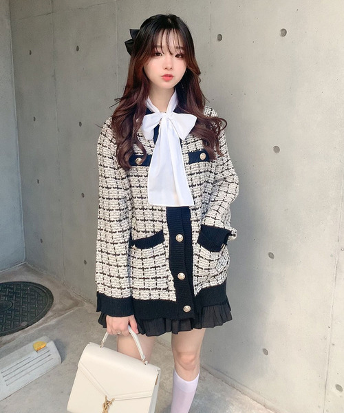titty＆Co. PETIT by poyo（ティティーアンドコープティバイポヨ）の「【ファッションインフルエンサーPOYO×titty&Co.PETIT 】ツイードチェックゆるカーディガン（カーディガン/ボレロ・レディース・ホワイト/ブラック・FREE）」の3枚目の写真